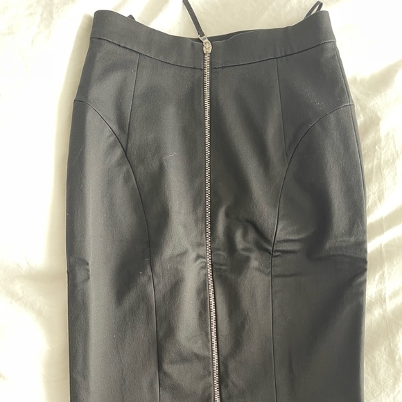 Black D&G knee length pencil skirt - new with tag - Picture 3 of 3